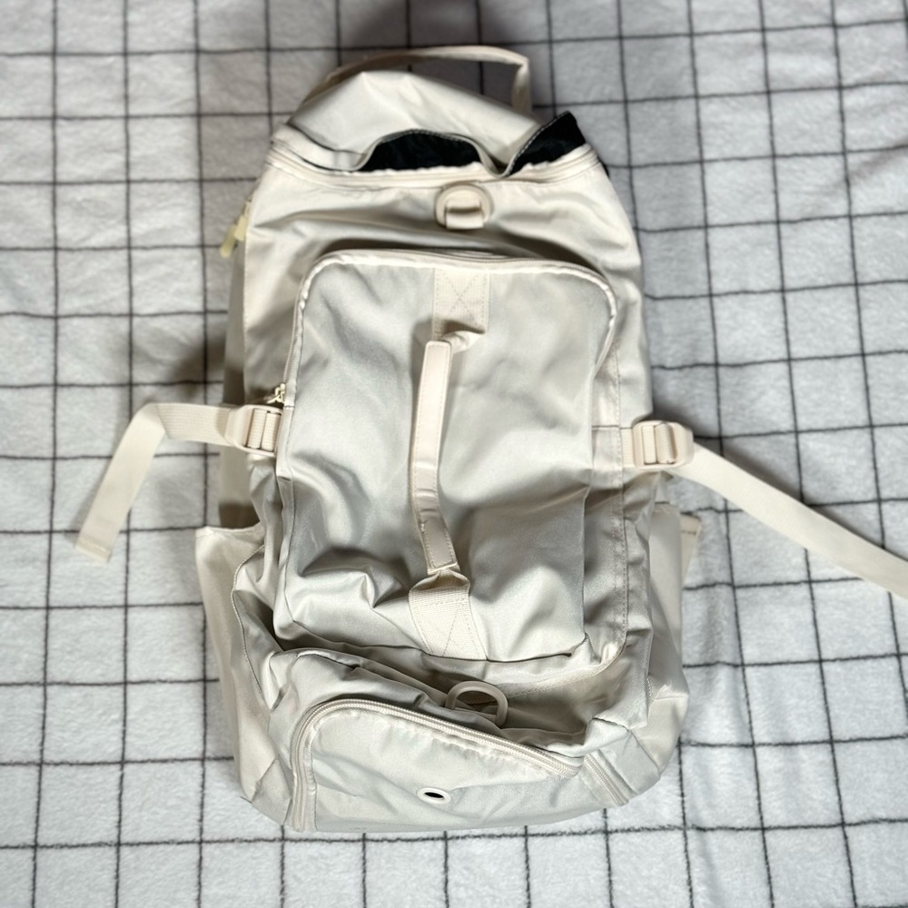 Gym bag women beige tan cream color travel gym